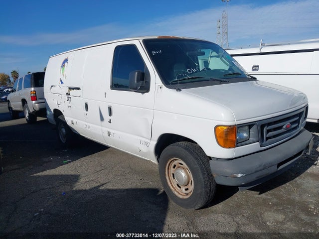 2004 FORD ECONOLINE CARGO VAN VIN: 1FTRE14W04HA38672