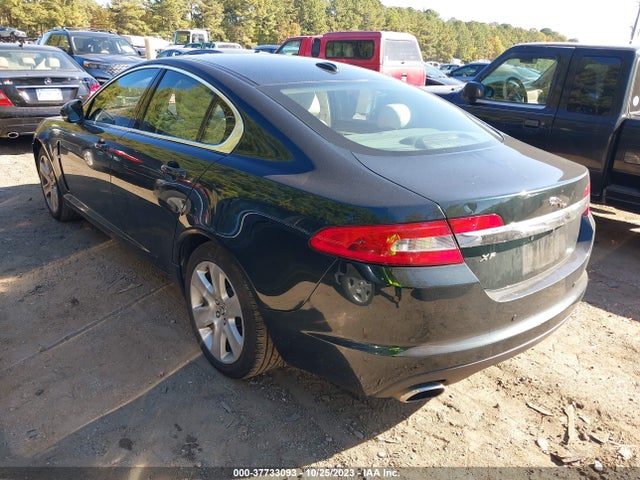 2010 JAGUAR XF SAJWA0FA9AHR55861 Photo 2