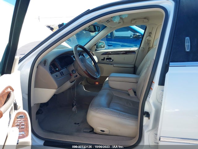 2002 LINCOLN TOWN CAR CARTIER L VIN: 1LNHM85W82Y611686