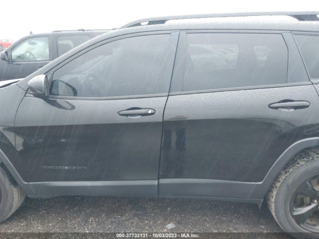 1C4PJMCB6GW231069 Jeep Cherokee Altitude