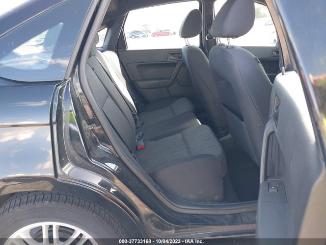 2011 FORD FOCUS SE VIN: 1FAHP3FN1BW177309