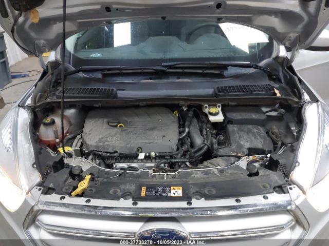 1FMCU9GDXJUA85580 Ford ESCAPE SE
