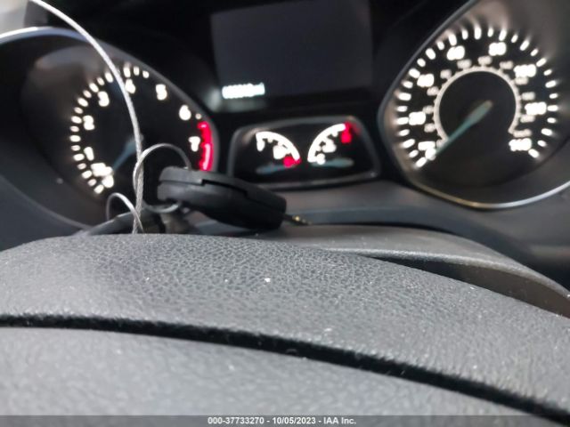 1FMCU9GDXJUA85580 Ford ESCAPE SE