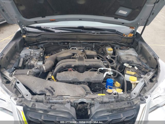 JF2SJAGC2JH552261 Subaru Forester Premium