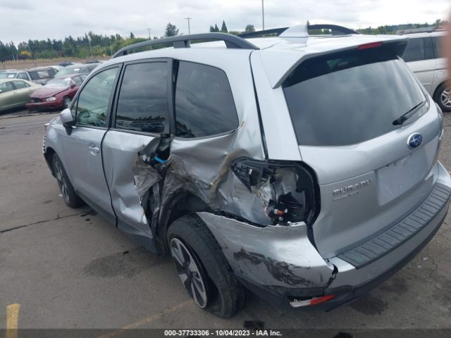 JF2SJAGC2JH552261 Subaru Forester Premium