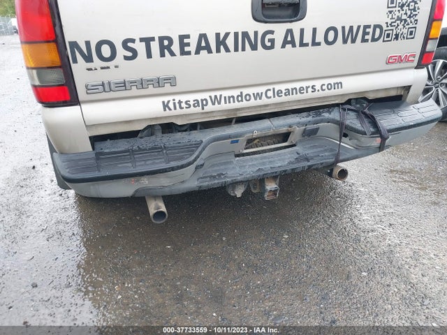 2005 GMC SIERRA 1500 WORK TRUCK VIN: 1GTEC19X75Z358234
