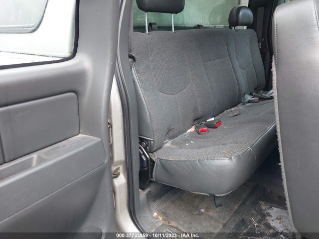 2005 GMC SIERRA 1500 WORK TRUCK VIN: 1GTEC19X75Z358234