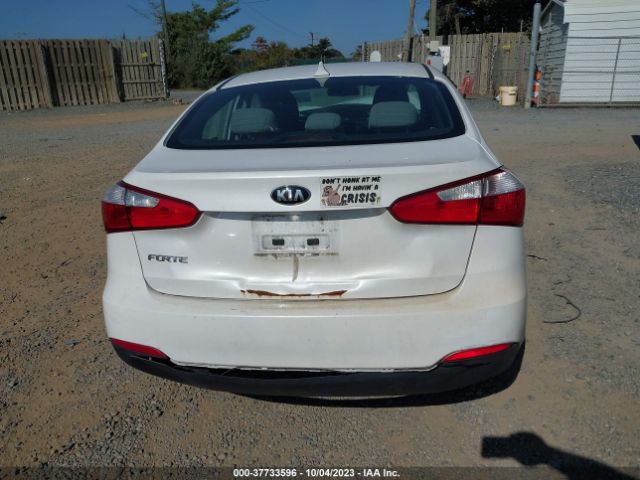 KNAFX4A65E5240880 KIA FORTE LX