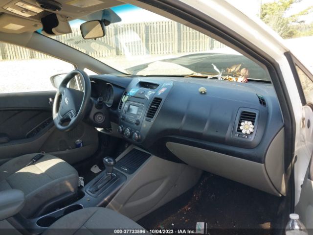 KNAFX4A65E5240880 KIA FORTE LX