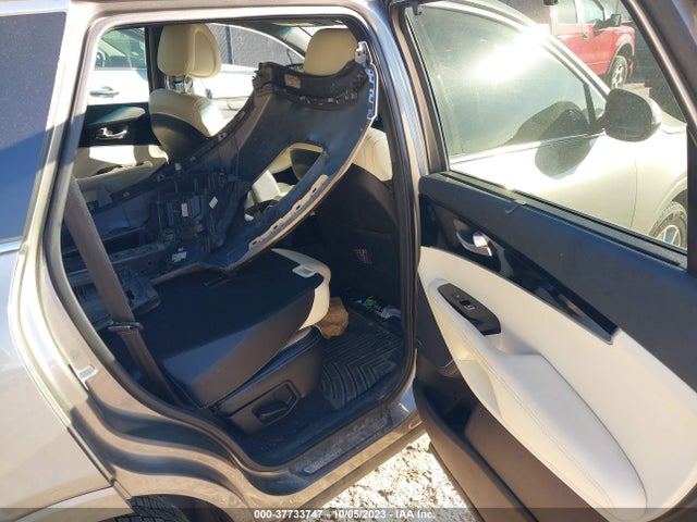 2016 KIA SORENTO SXL VIN: 5XYPKDA56GG013107