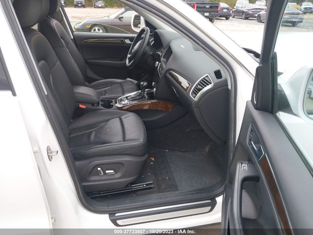 WA1LFAFP1EA005841 Audi Q5 2.0t Premium