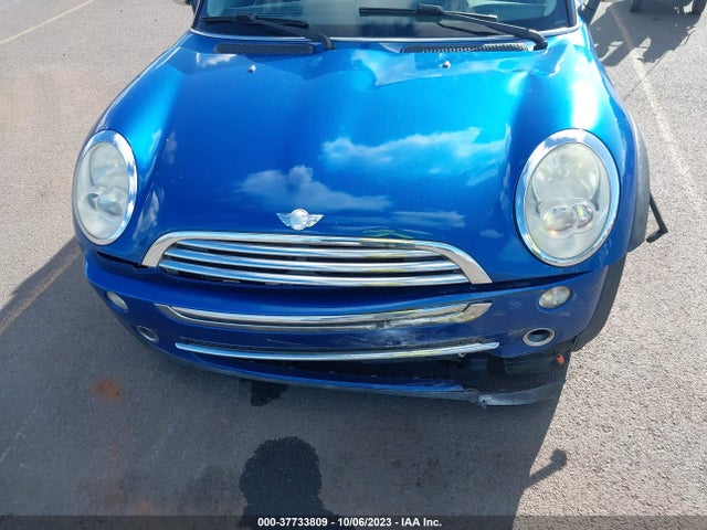 2006 MINI COOPER HARDTOP WMWRC33546TK66827 Photo 5