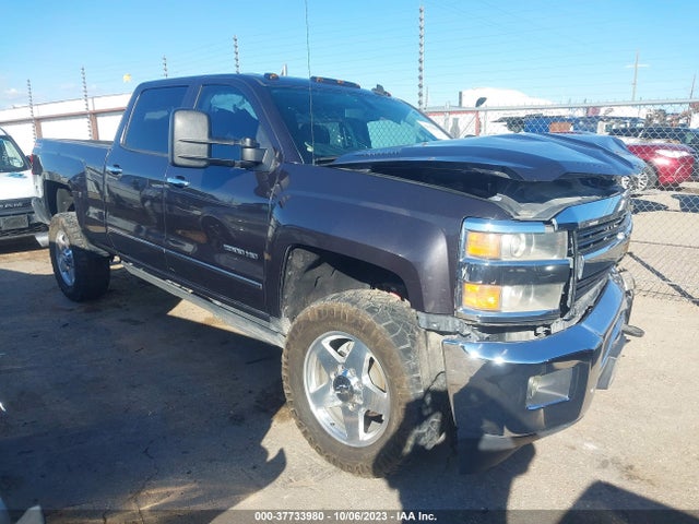 2015 1GC1KWE84FF185465 main image