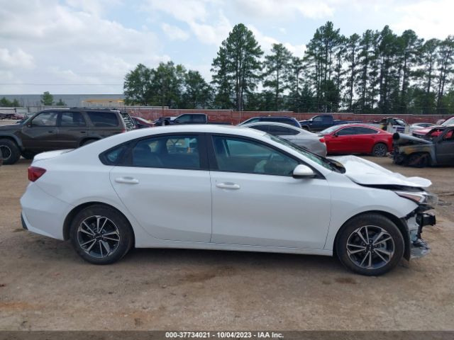 3KPF24AD4NE452187 KIA Forte Lxs