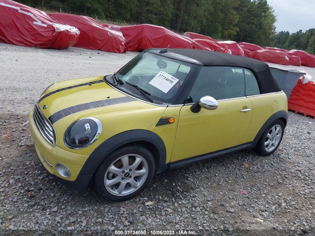 2010 MINI COOPER CONVERTIBLE WMWMR3C53ATU97476 Photo 1