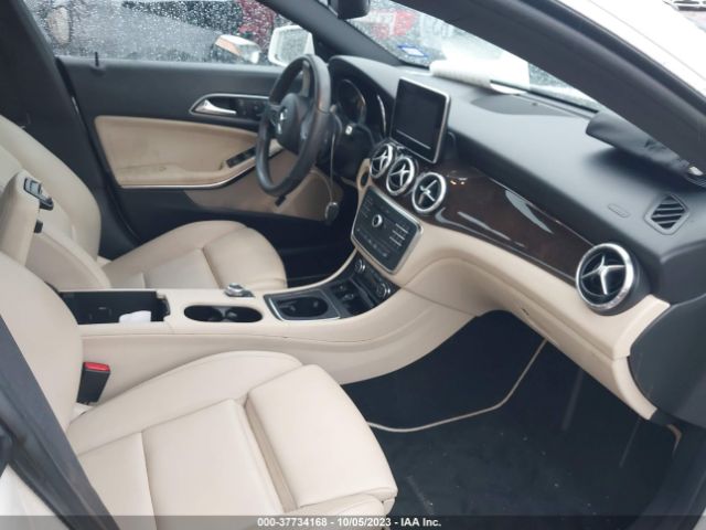 2016 MERCEDES-BENZ CLA WDDSJ4GB3GN394102 Photo 4