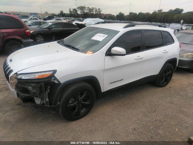 1C4PJLCB7JD542801 Jeep Cherokee Latitude