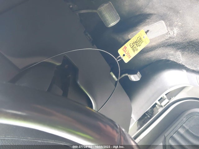 37734193 :رقم المزاد ، 1FAHP2EW5CG106131 vin ، 2012 Ford Taurus Sel مزاد بيع