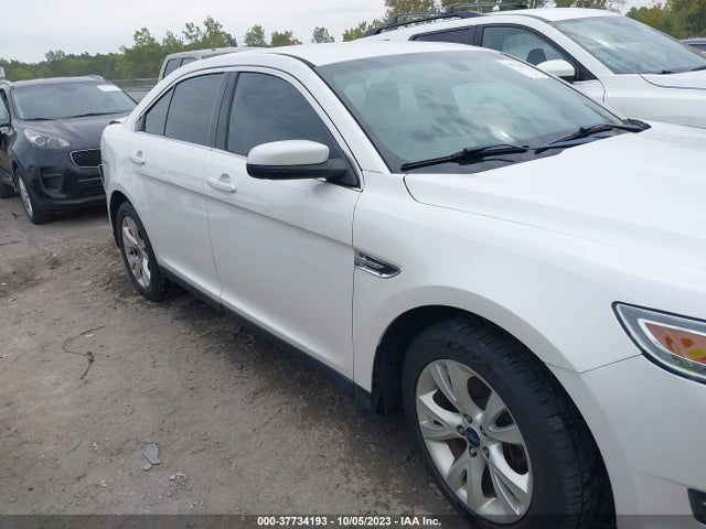 37734193 :رقم المزاد ، 1FAHP2EW5CG106131 vin ، 2012 Ford Taurus Sel مزاد بيع