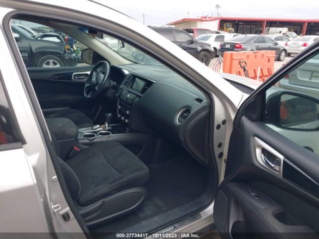 5N1AR2MN4EC670048 Nissan Pathfinder Sv