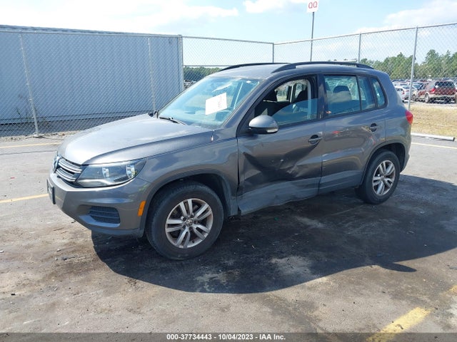 WVGAV7AX8FW565883 Volkswagen TIGUAN S