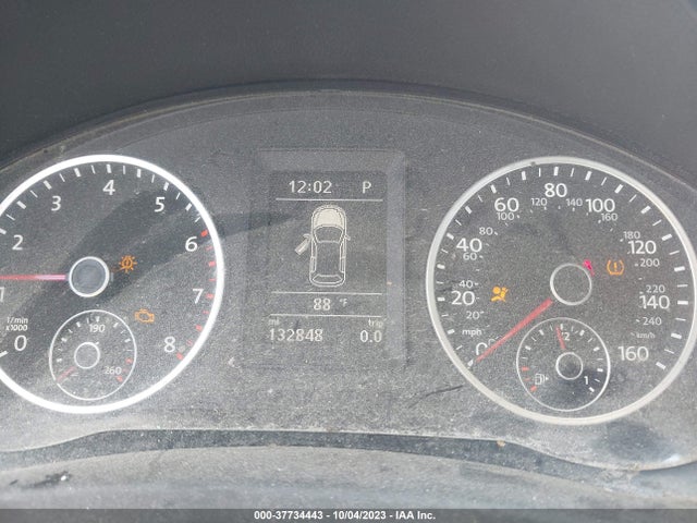 WVGAV7AX8FW565883 Volkswagen TIGUAN S