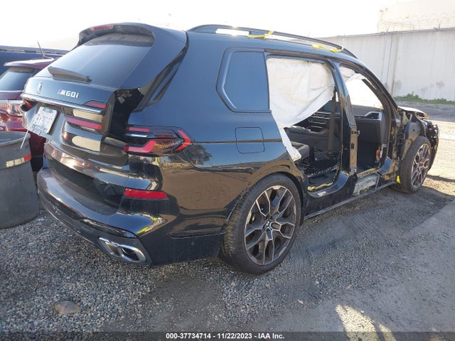 BMW X7 M60i 2024 аукцион фото