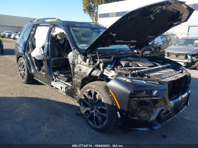 BMW X7 M60i 2024 аукцион фото