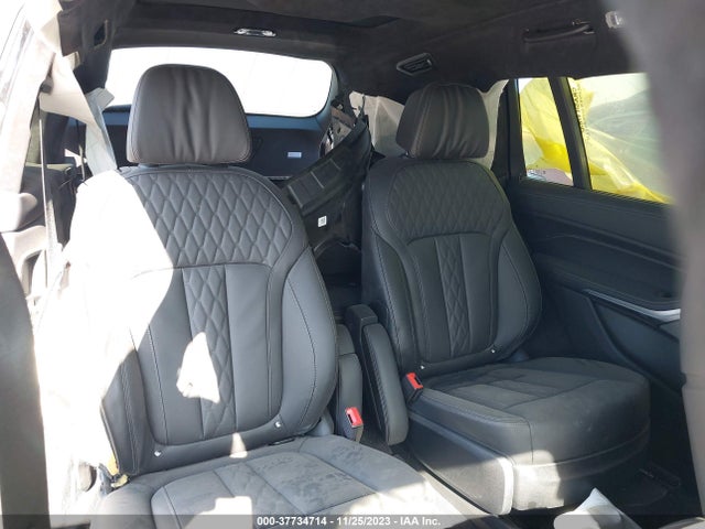 BMW X7 M60i 2024 аукцион фото