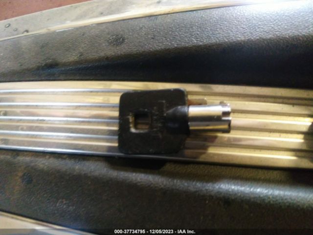 2012 HARLEY-DAVIDSON FLHTCU 1HD1FCM14CB669676 Photo 10