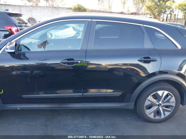 KNDCE3LG3L5047068 KIA Niro Ev Ex Premium