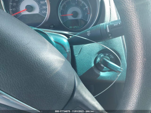1C3CCBAB7EN142070 Chrysler 200 LX