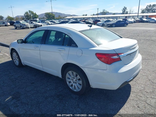 1C3CCBAB7EN142070 Chrysler 200 LX