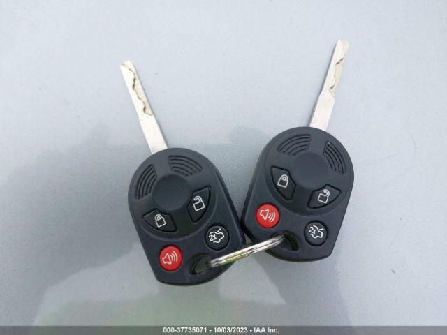 1FADP3M28HL304221 Ford FOCUS SEL