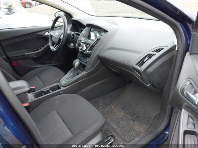 1FADP3M28HL304221 Ford FOCUS SEL