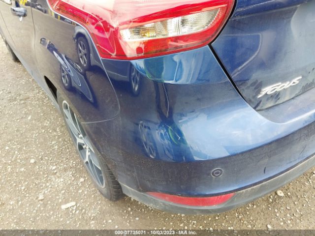 1FADP3M28HL304221 Ford FOCUS SEL