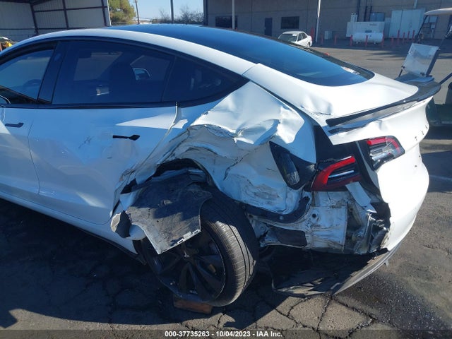 5YJ3E1EA6JF108227 Tesla Model 3 Mid Range/long Range