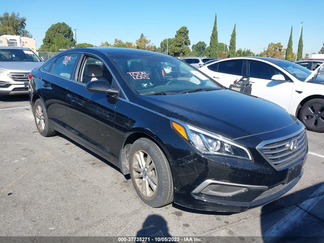 Hyundai SONATA SE 2017 5NPE24AF7HH550515 Image 1