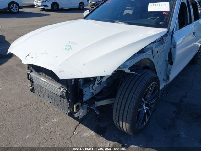 3MW5R1J5XK8B01645 BMW 330I