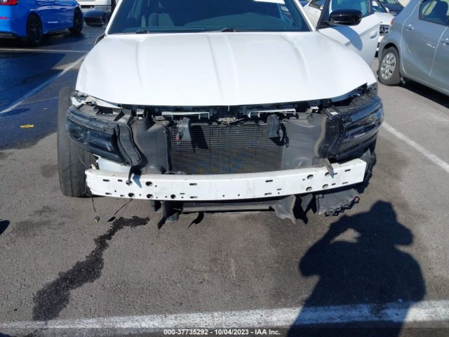 2C3CDXHG0JH335708 Dodge Charger Sxt Plus