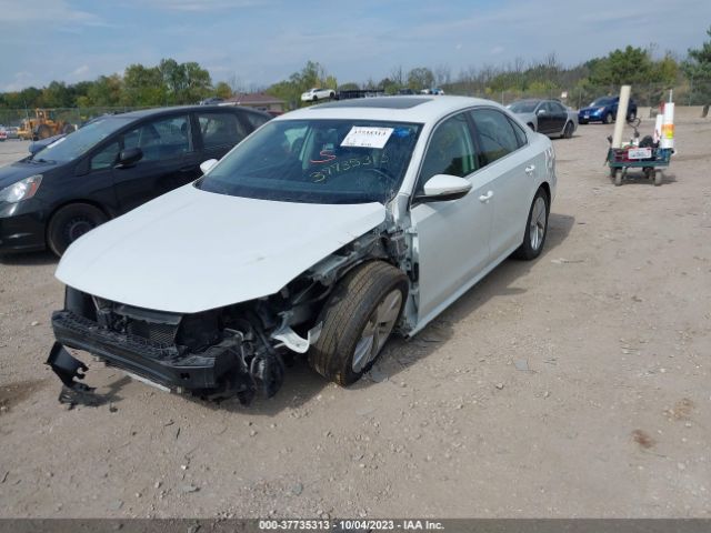 1VWBA7A3XJC025590 Volkswagen Passat 2.0t Se