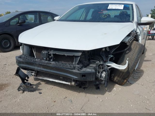 1VWBA7A3XJC025590 Volkswagen Passat 2.0t Se