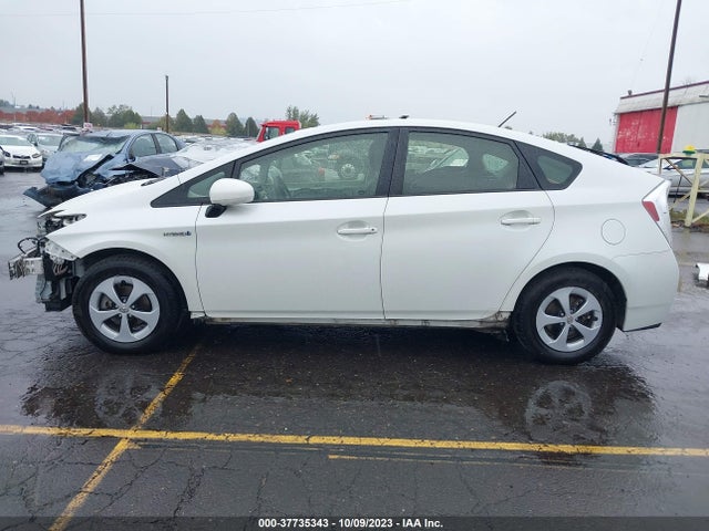 Toyota Prius Four 2015 JTDKN3DU5F0428650 Image 15