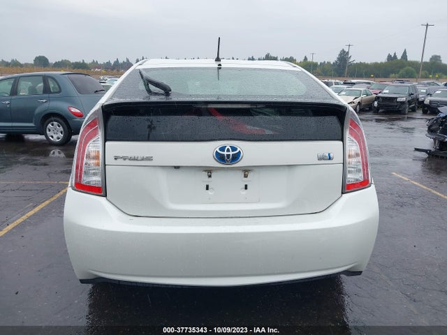 Toyota Prius Four 2015 JTDKN3DU5F0428650 Image 17
