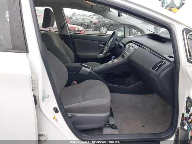 Toyota Prius Four 2015 JTDKN3DU5F0428650 Image 5
