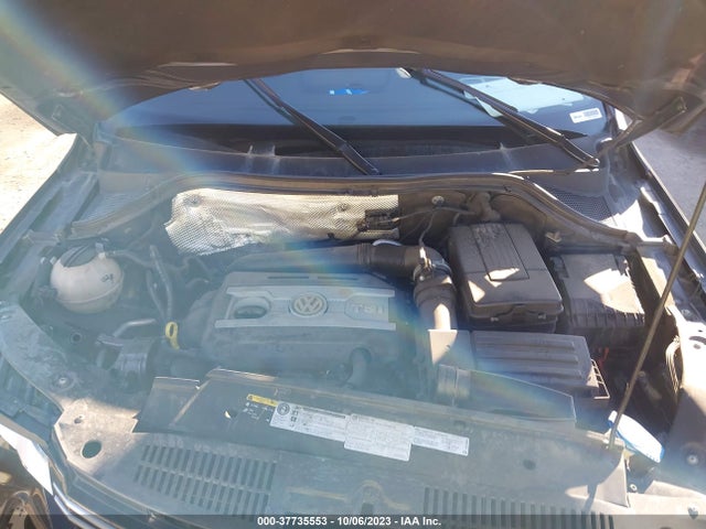 WVGAV7AX7GW610930 Volkswagen TIGUAN S