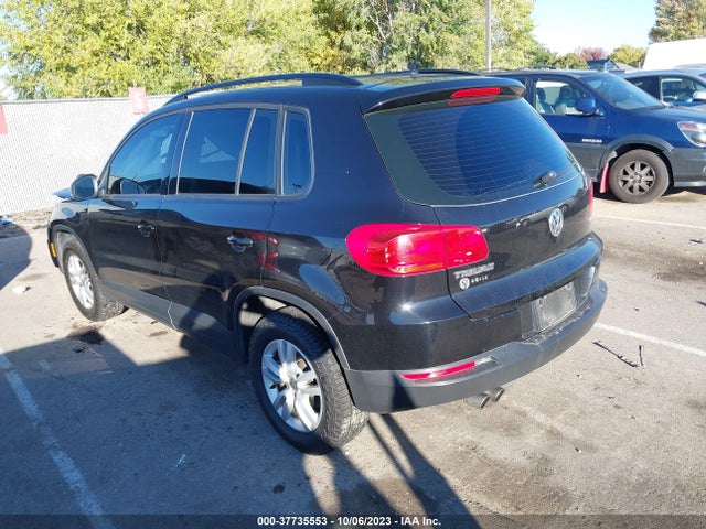 WVGAV7AX7GW610930 Volkswagen TIGUAN S