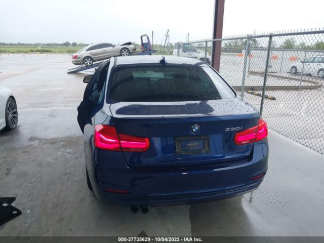 WBA8B9G52JNU96696 BMW 3 Series 330i