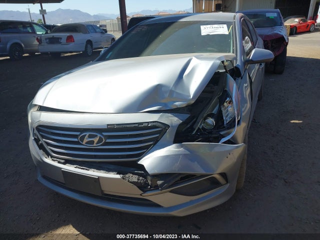 2016 HYUNDAI SONATA 2.4L SE VIN: 5NPE24AF2GH316247