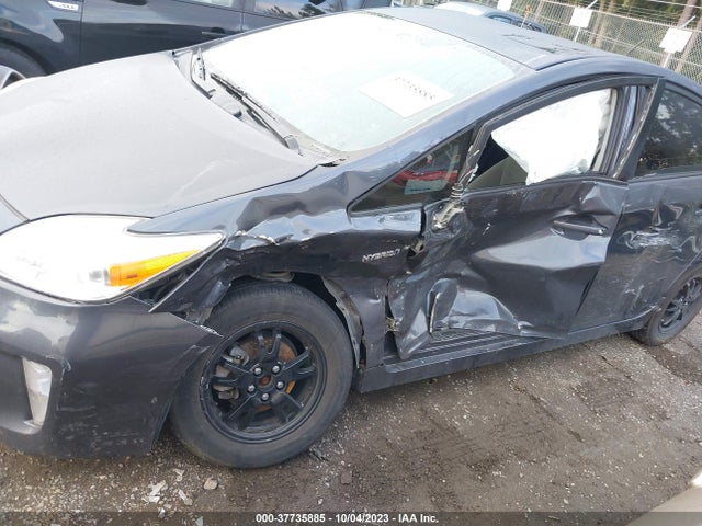 Toyota Prius Four 2015 JTDKN3DU1F1888379 Image 6
